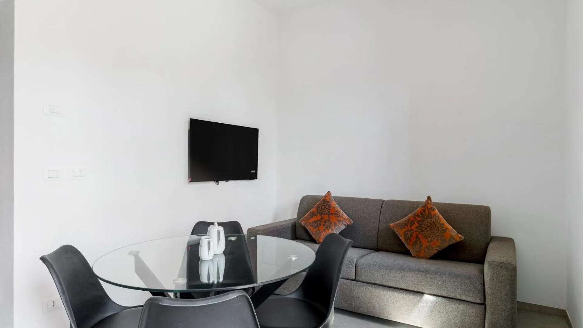 Apartment Le Dodici Porte - De Maria 5 By Bologna District Italy