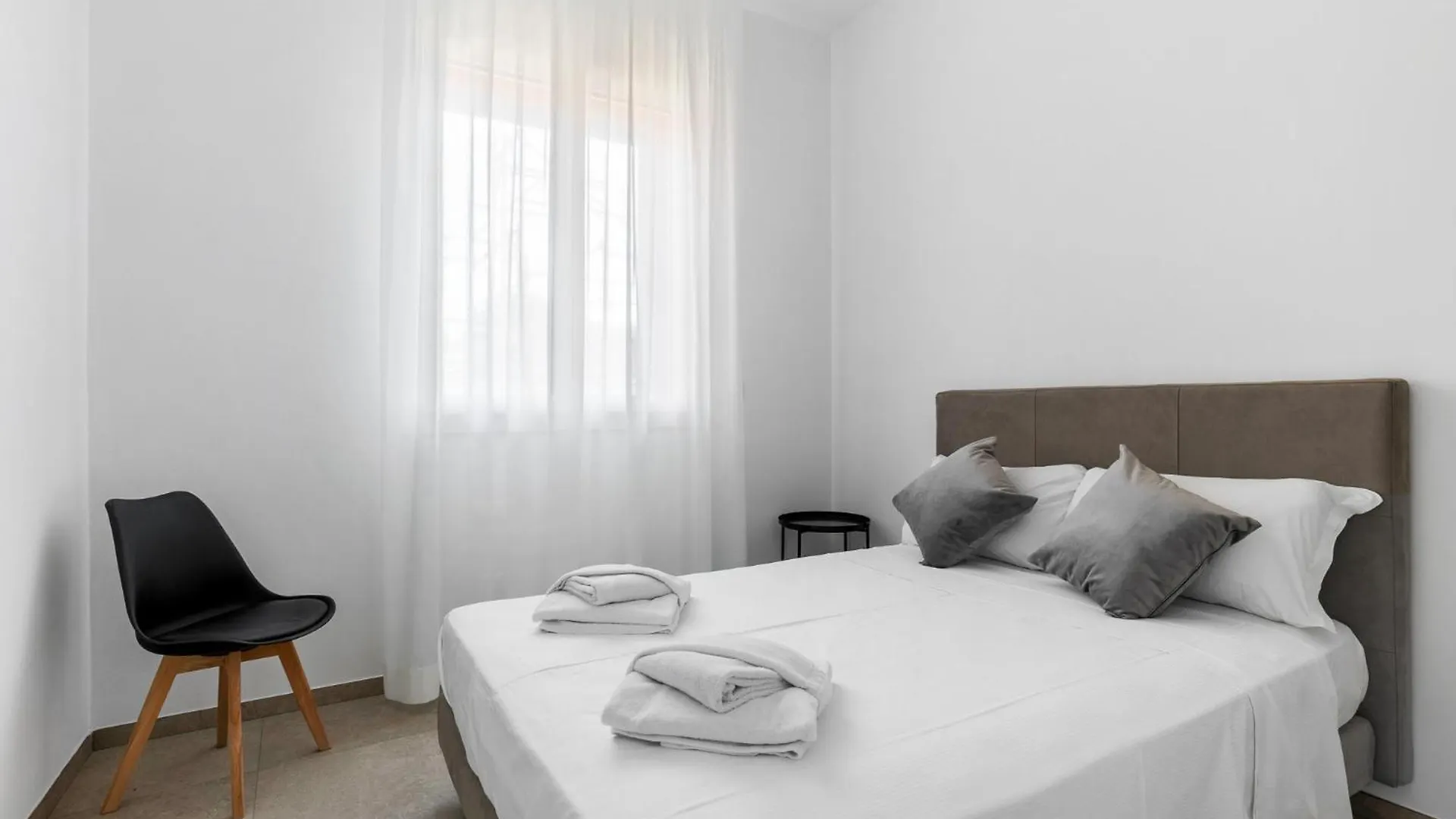 Le Dodici Porte - De Maria 5 By Bologna District Apartment