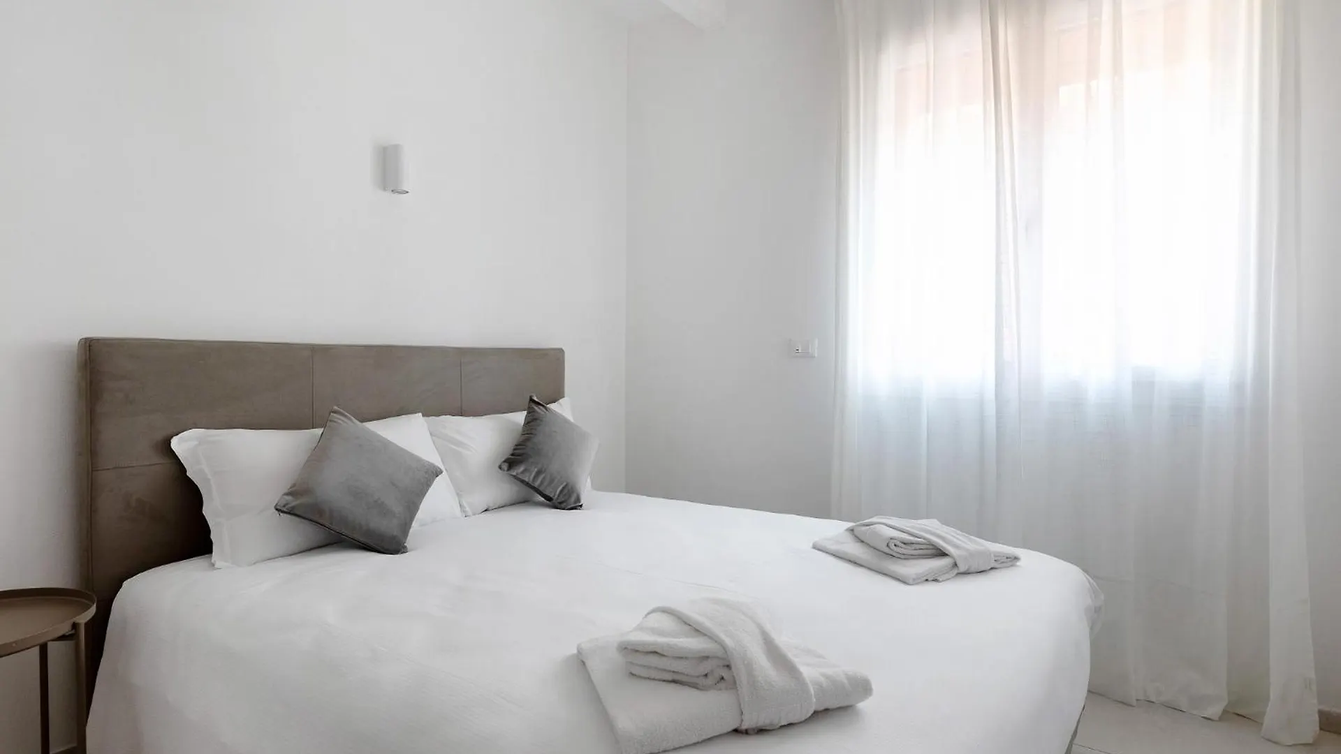 Le Dodici Porte - De Maria 5 By Bologna District Apartment